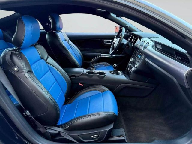 2017 Ford Mustang - Image 14