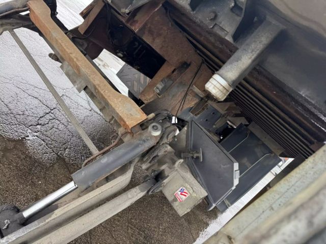 2019 Freightliner M2 - Image 17