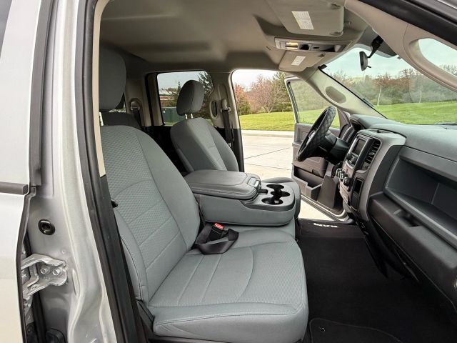 2018 Ram 1500 Quad Cab - Image 9