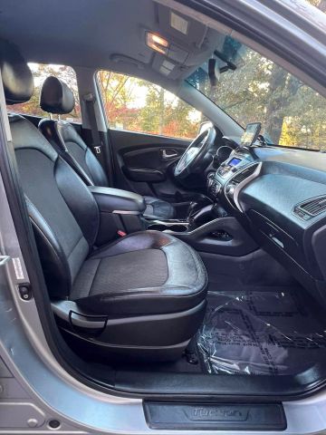 2013 Hyundai Tucson Limited Sport Utility 4d - Image 14