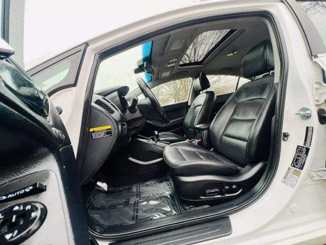 2017 Kia Forte Ex Sedan 4d - Image 13