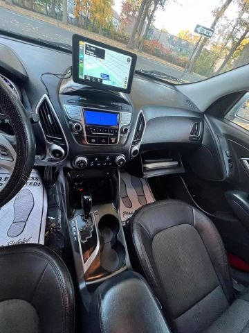 2013 Hyundai Tucson Limited Sport Utility 4d - Image 16