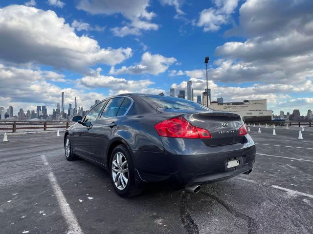 2007 Infiniti G35x Sedan 4d - Image 10