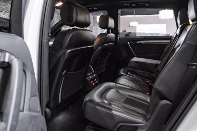 2015 Audi Q7 3.0t S Line Prestige Sport Utility 4d - Image 35