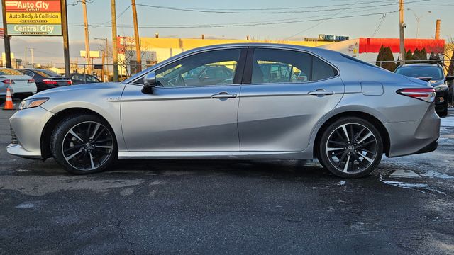 2018 Toyota Camry Hybrid - Image 10