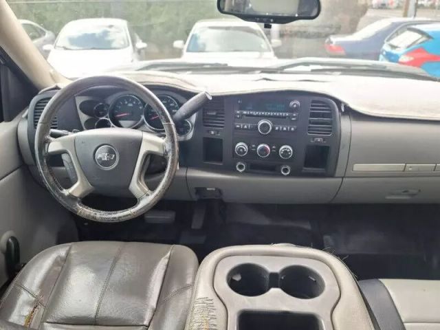 2008 Chevrolet Silverado 2500 Hd Crew Cab - Image 13