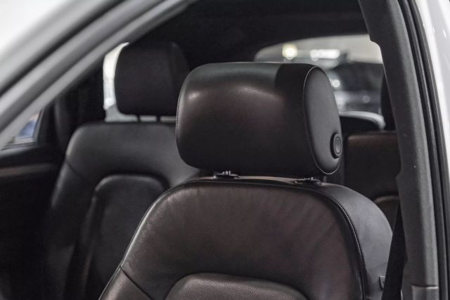 2015 Audi Q7 3.0t S Line Prestige Sport Utility 4d - Image 31