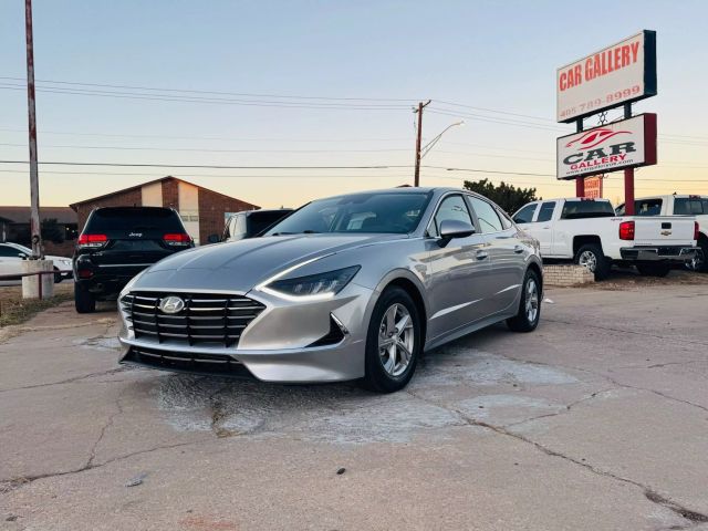 2021 Hyundai Sonata - Image 2