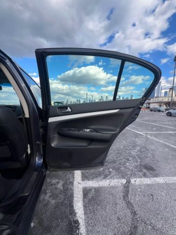 2007 Infiniti G35x Sedan 4d - Image 38