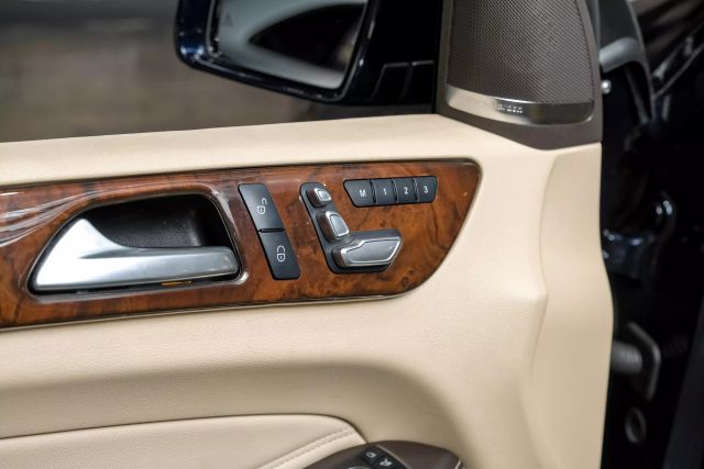 2019 Mercedes-benz Gls Gls 450 4matic Sport Utility 4d - Image 40