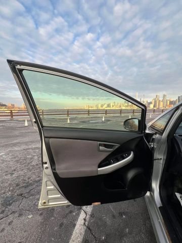 2014 Toyota Prius Two Hatchback 4d - Image 37