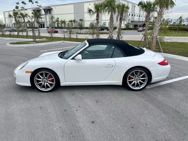 2009 Porsche 911 - Image 27