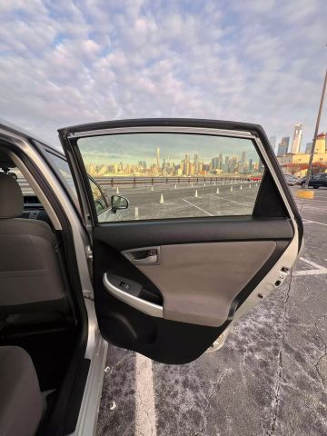 2014 Toyota Prius Two Hatchback 4d - Image 40