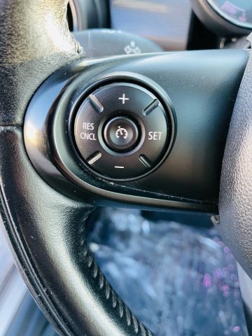 2017 Mini Hardtop 4 Door - Image 31
