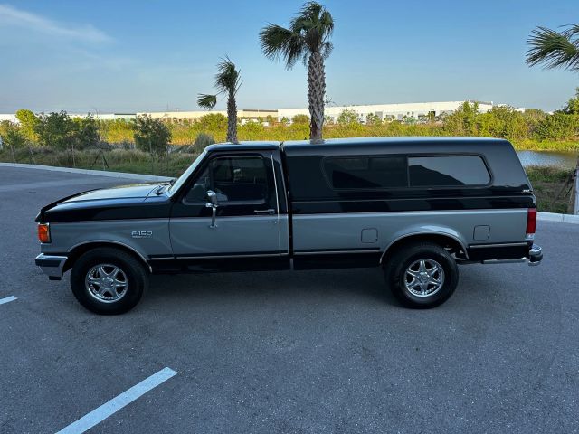1987 Ford F150 - Image 4