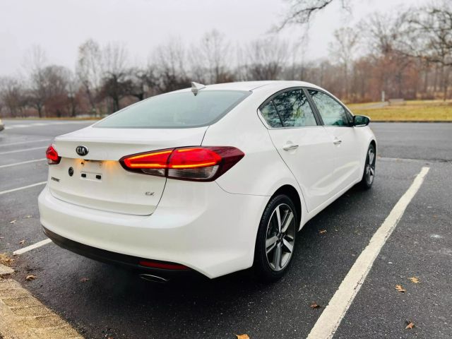 2017 Kia Forte Ex Sedan 4d - Image 9