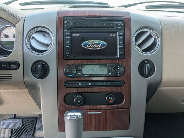 2007 Ford F150 Supercrew Cab Lariat Pickup 4d 5 1/2 Ft - Image 13