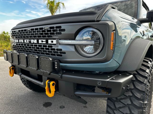 2022 Ford Bronco - Image 21