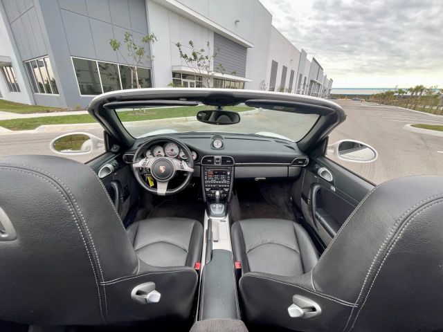 2009 Porsche 911 - Image 67