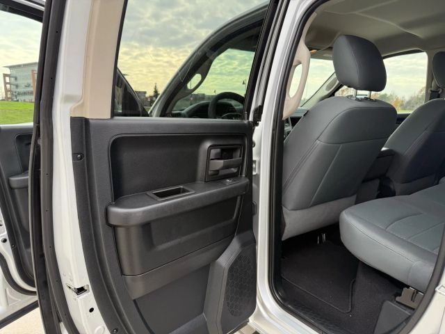 2018 Ram 1500 Quad Cab - Image 15