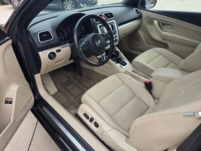 2016 Volkswagen Eos - Image 21