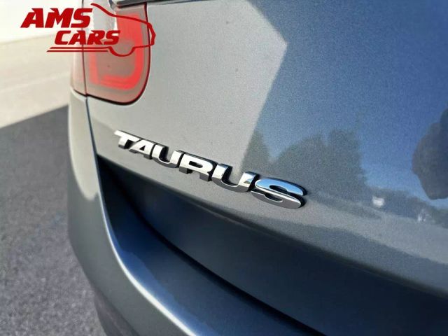 2010 Ford Taurus - Image 33