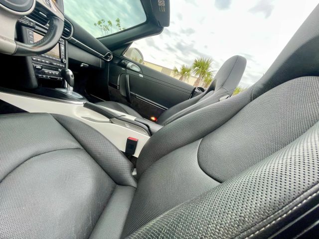 2009 Porsche 911 - Image 76