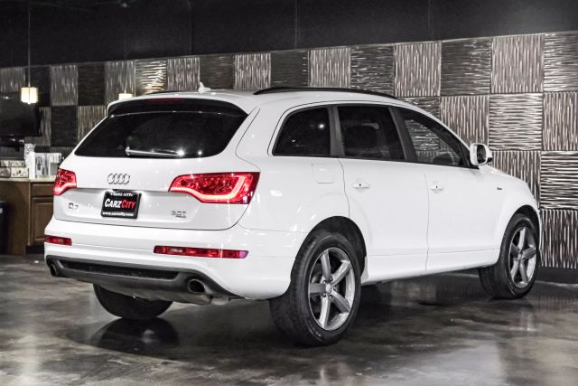 2015 Audi Q7 3.0t S Line Prestige Sport Utility 4d - Image 10