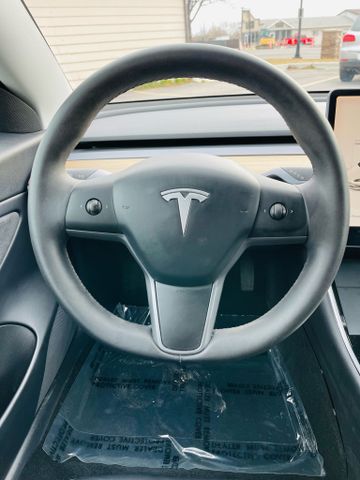 2020 Tesla Model 3 - Image 26