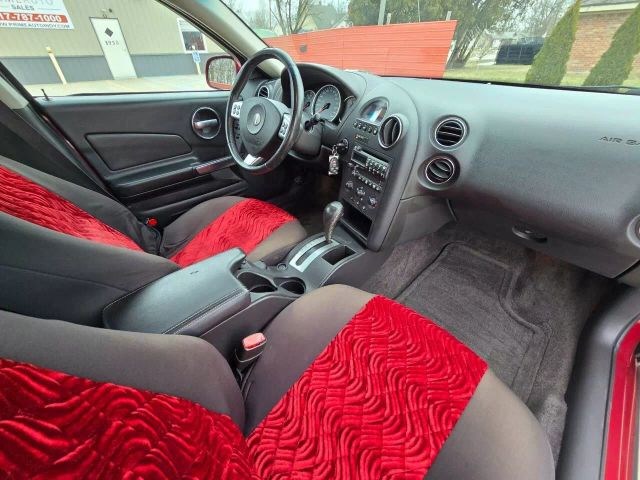 2007 Pontiac Grand Prix - Image 25