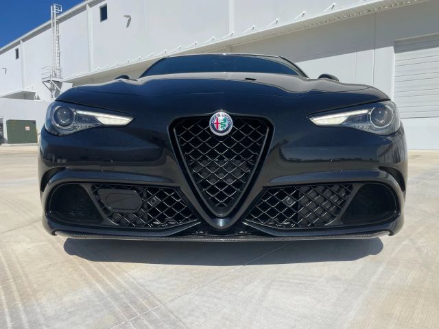 2021 Alfa Romeo Giulia - Image 43
