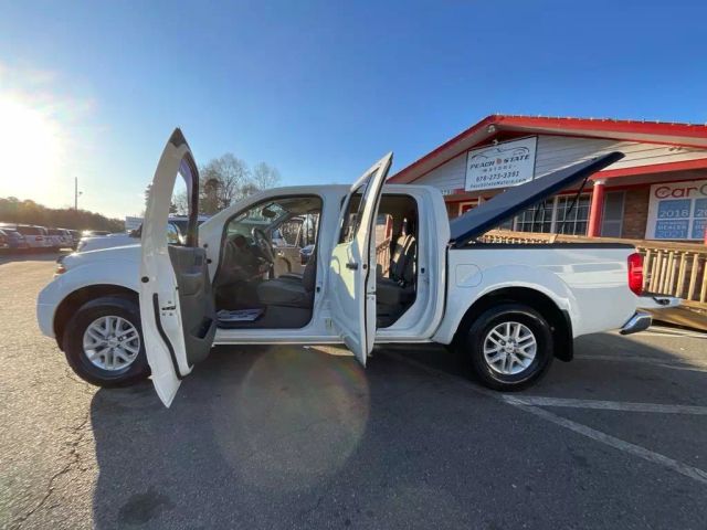 2017 NISSAN FRONTIER CREW CAB PICKUP WHITE AUTOMATIC - Peach State Motors
