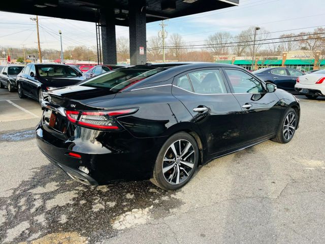 2022 Nissan Maxima - Image 5