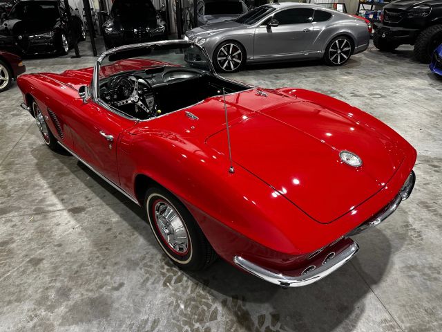 1962 Chevrolet Corvette - Image 4
