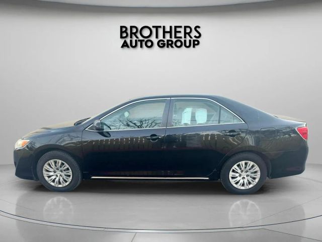 2012 Toyota Camry - Image 6