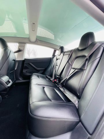 2020 Tesla Model 3 - Image 20