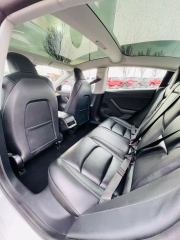 2020 Tesla Model 3 - Image 19