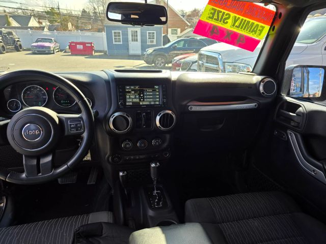 2015 Jeep Wrangler Unlimited Sahara Sport Utility 4d - Image 13