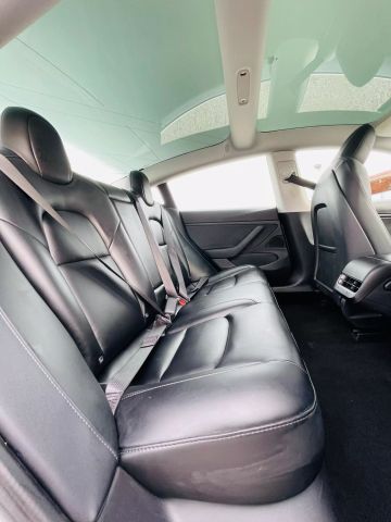2020 Tesla Model 3 - Image 22