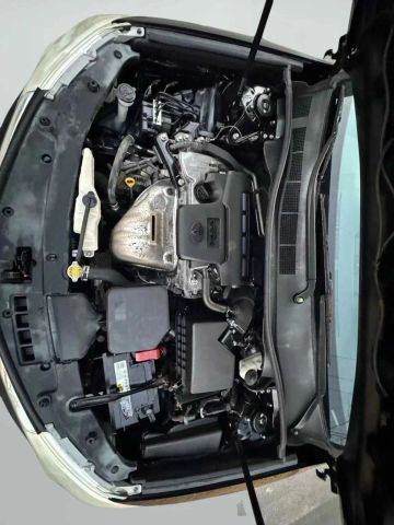 2012 Toyota Camry - Image 25
