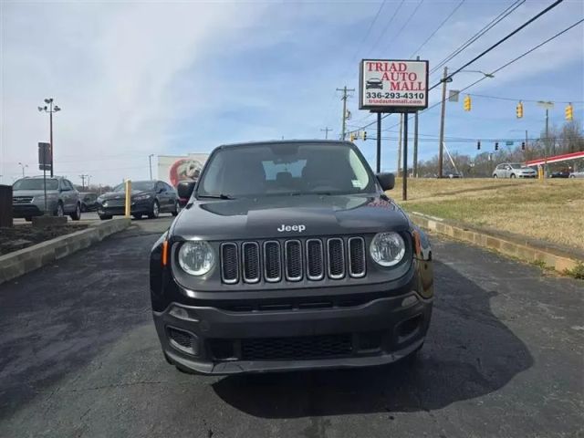 2015 Jeep Renegade - Image 2