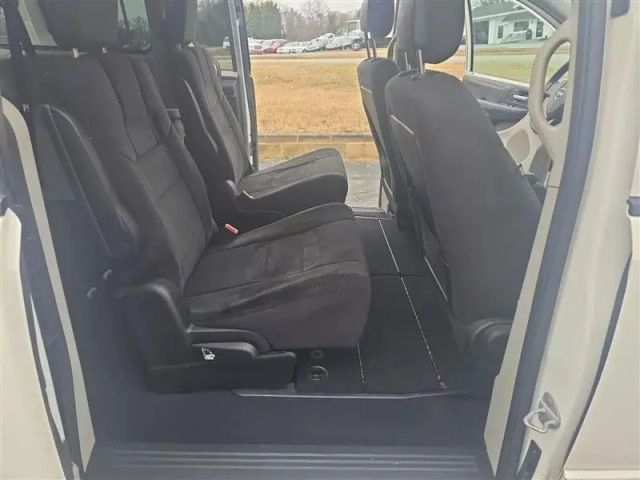 2013 Dodge Grand Caravan Passenger - Image 16