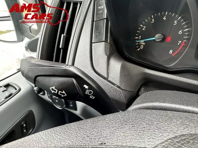 2018 Ford Transit Cab & Chassis - Image 13