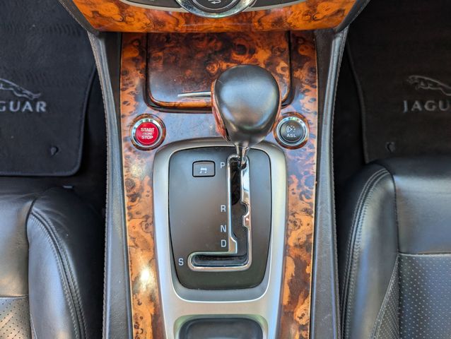 2007 Jaguar Xk Xk Coupe 2d - Image 18