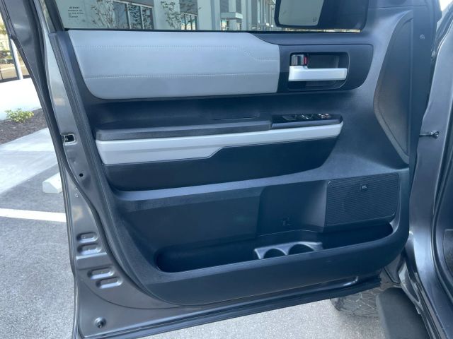 2019 Toyota Tundra Crewmax - Image 90