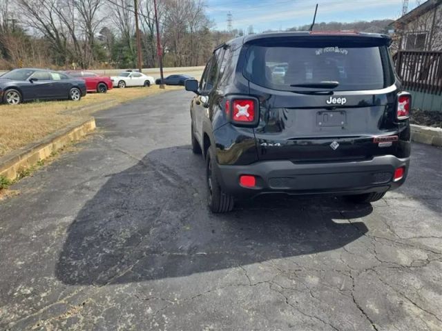 2015 Jeep Renegade - Image 7