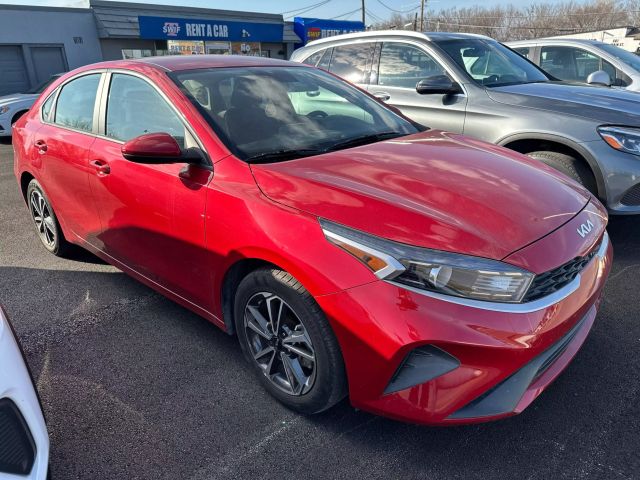 2023 Kia Forte - Image 3