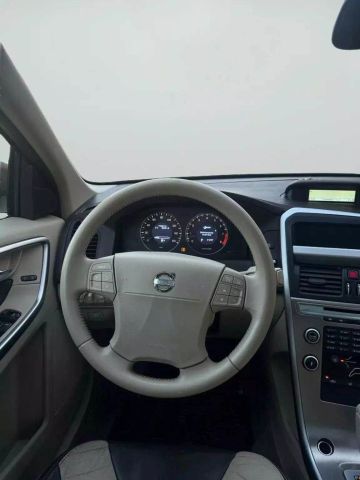 2010 Volvo Xc60 - Image 12