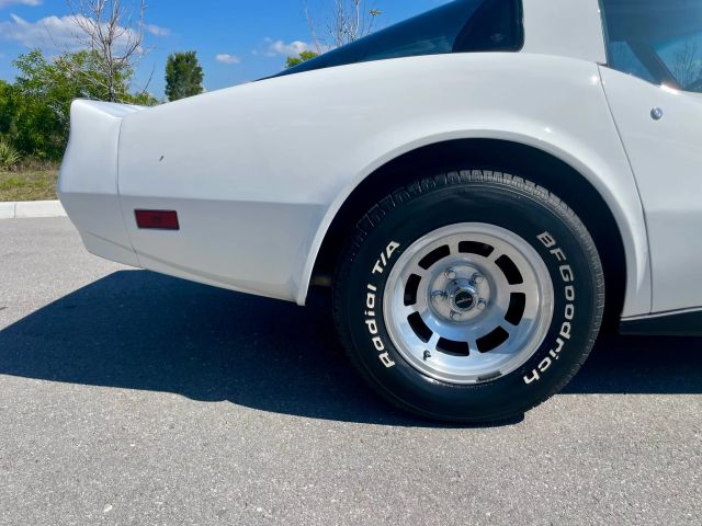 1980 Chevrolet Corvette - Image 13