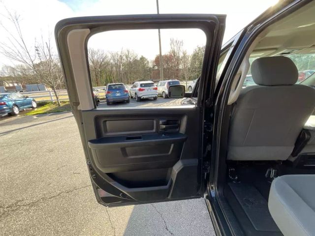 2017 RAM 1500 CREW CAB PICKUP BLACK AUTOMATIC - Peach State Motors